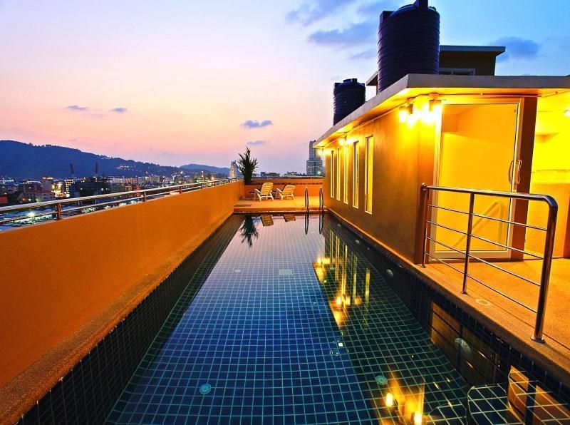 88 Hotel Patong Bagian luar foto
