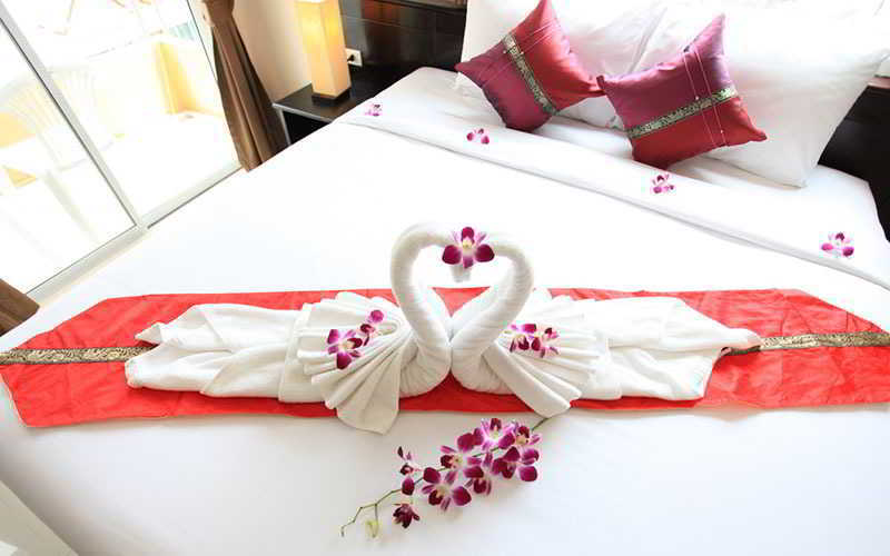 88 Hotel Patong Bagian luar foto