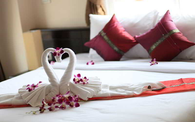 88 Hotel Patong Bagian luar foto