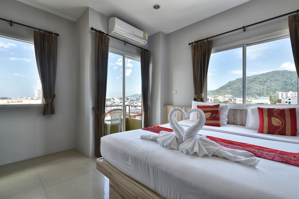 88 Hotel Patong Bagian luar foto