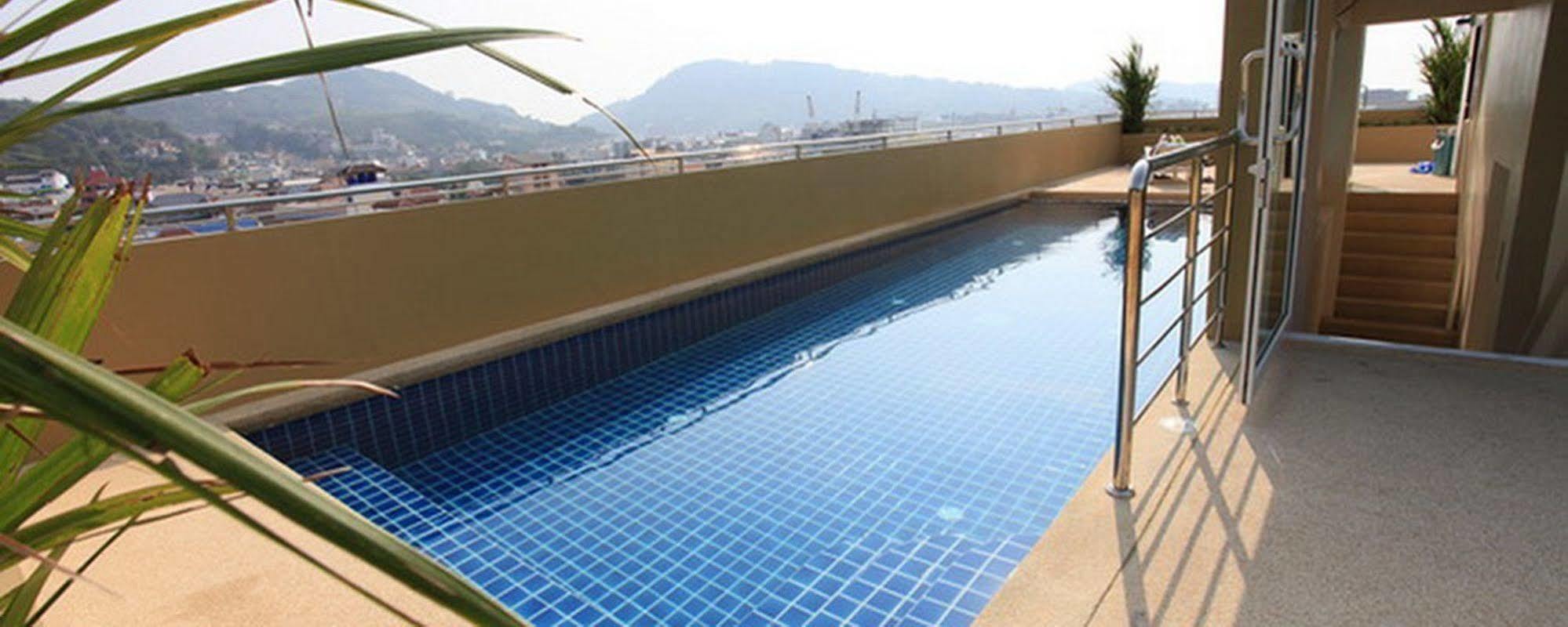 88 Hotel Patong Bagian luar foto